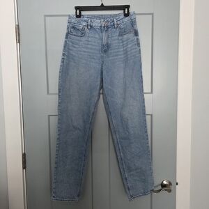 American Eagle Curvy Mom Jeans 10 Long High Rise Light Wash